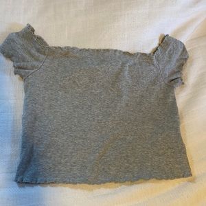Super cute off the shoulder gray crop top!